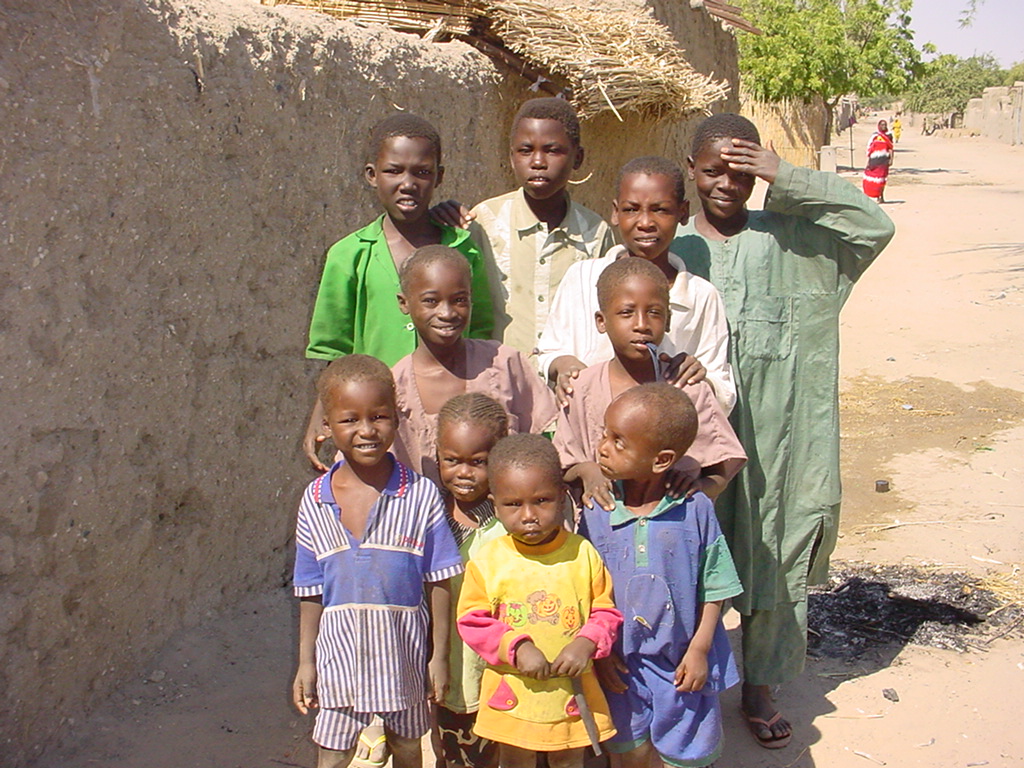 Des enfants de Bol